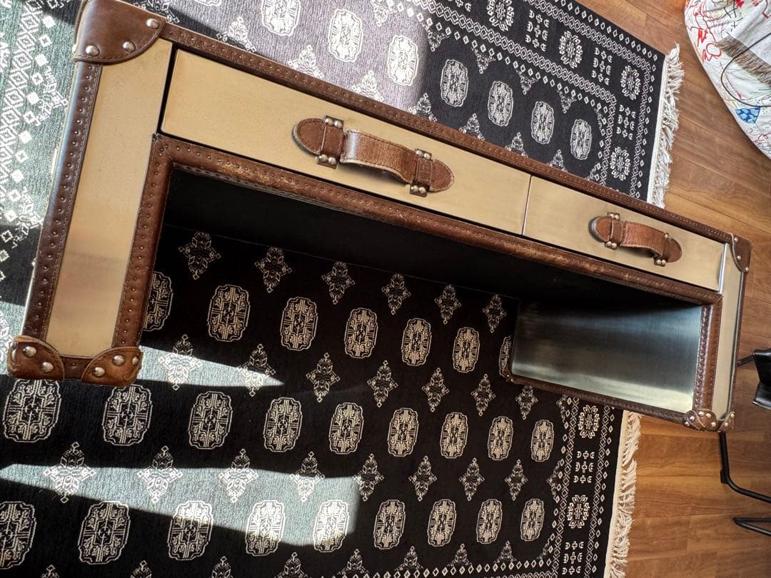 週末値下げ　希少　廃盤　美品　HALO /ハロ　スラブスモールコーヒーテーブル