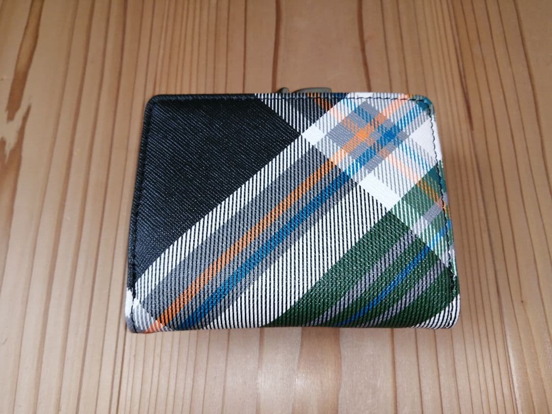 ヴィヴィアンウエストウッド　折り財布