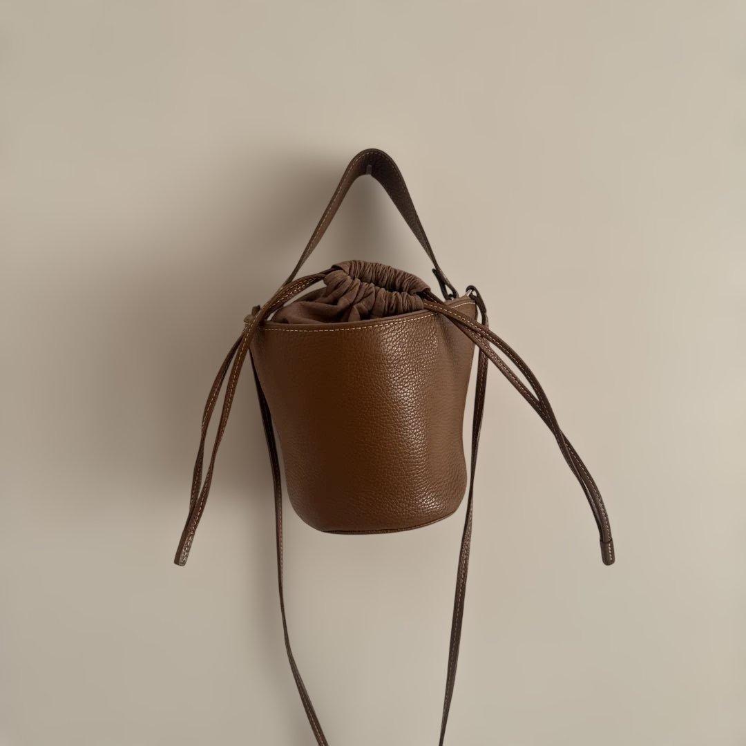 美品　Ayako Bag アヤコバッグ　ポタリバッグ　キャメル