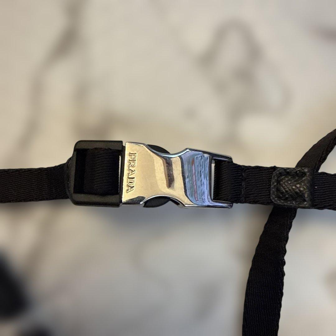 美品 プラダ Prada AirPods キャリーストラップ2ZD007