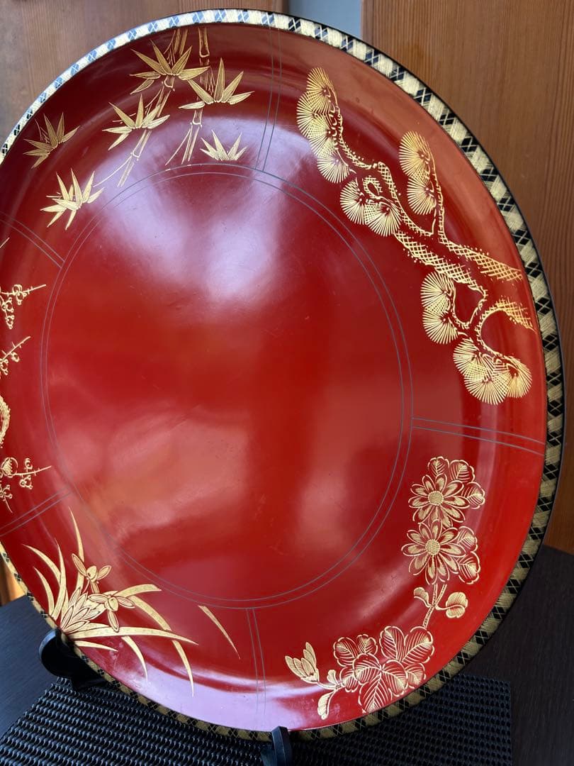 輪島塗 朱塗 沈金 松竹梅 菖蒲 菊 漆器 極上本堅地 角知漆器 飾り皿大皿弍枚