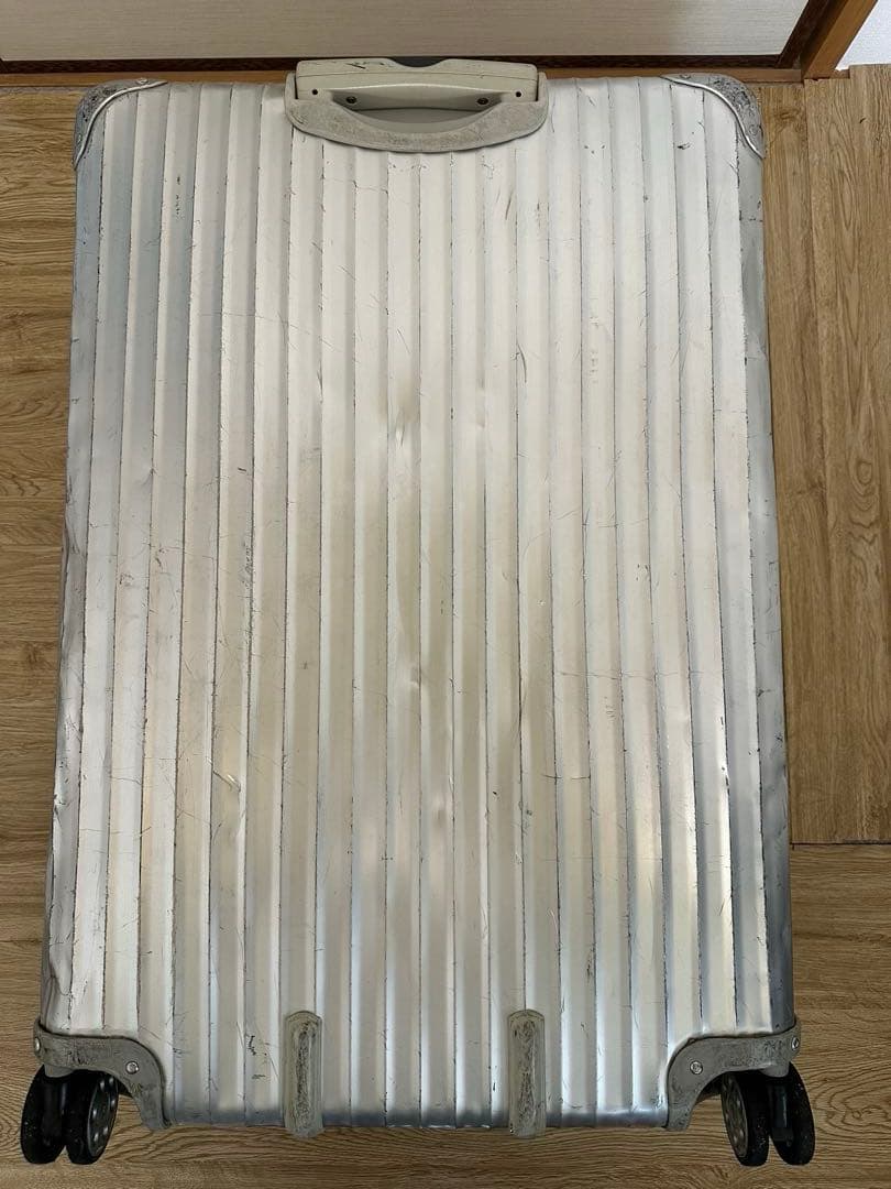 リモワ　トパーズ　104L かなり使い込んでます！