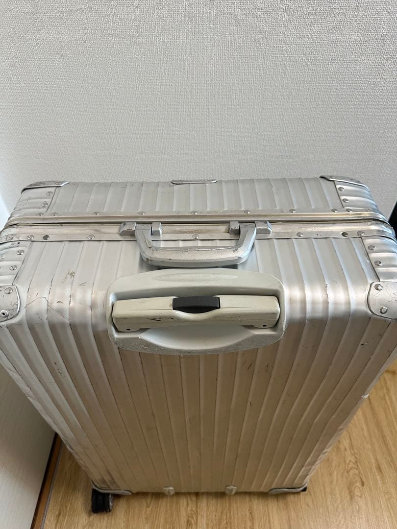 リモワ　トパーズ　104L かなり使い込んでます！