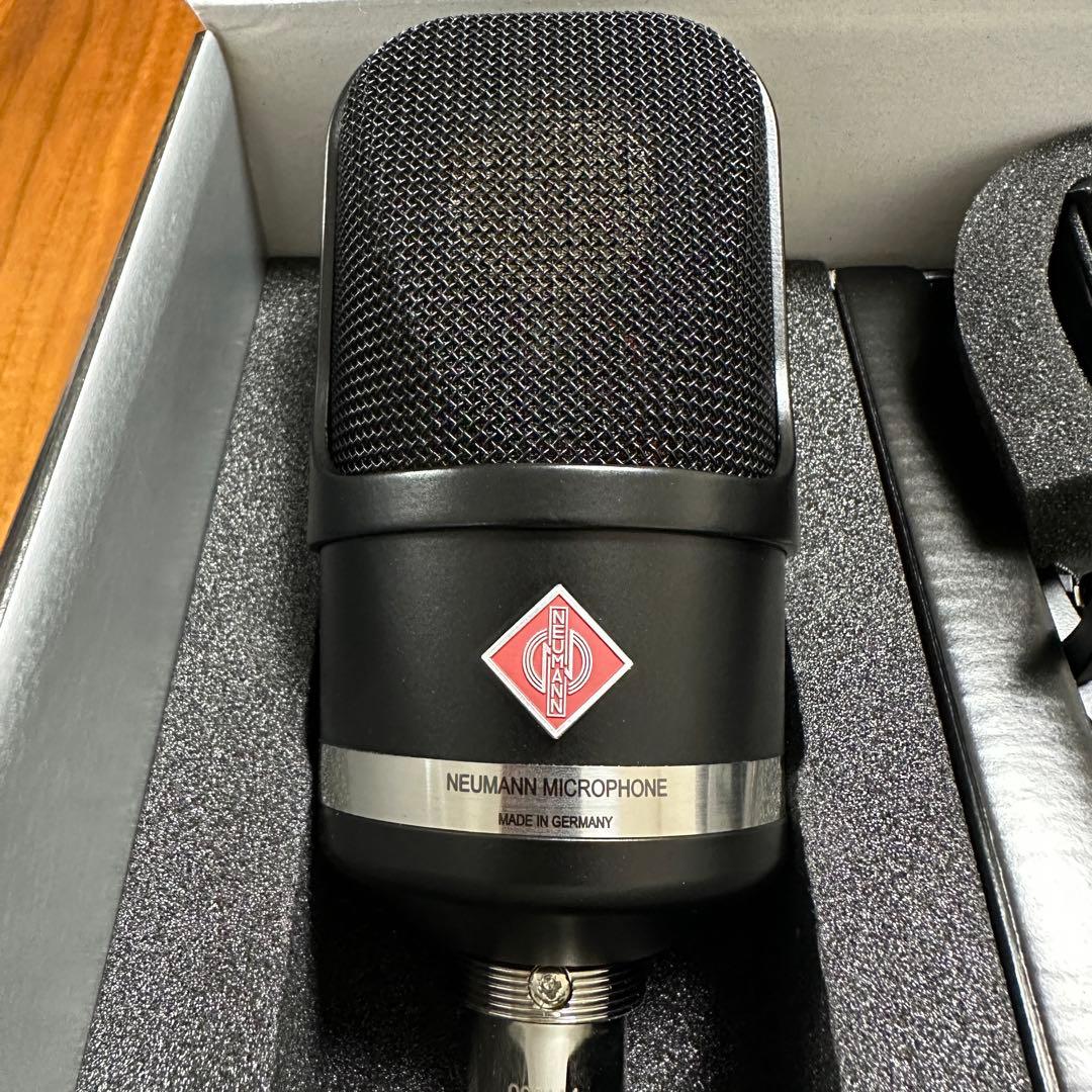 【新品未使用】Neumann ノイマンTLM 107 黒 Studio set