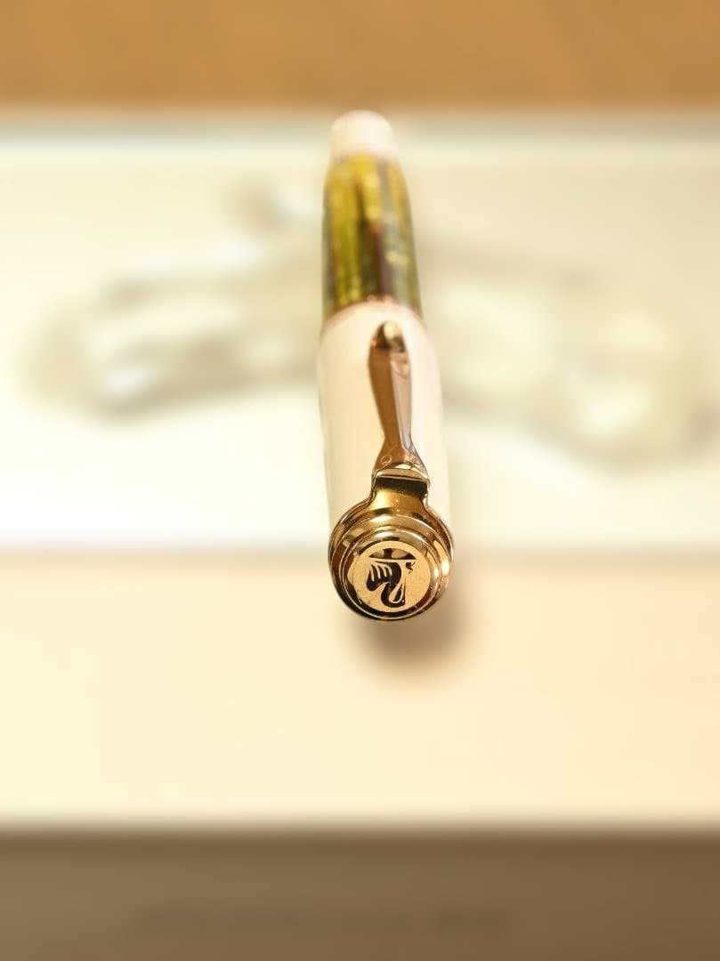 Pelikan 万年筆 スーベレーン 400　ホワイトトータス