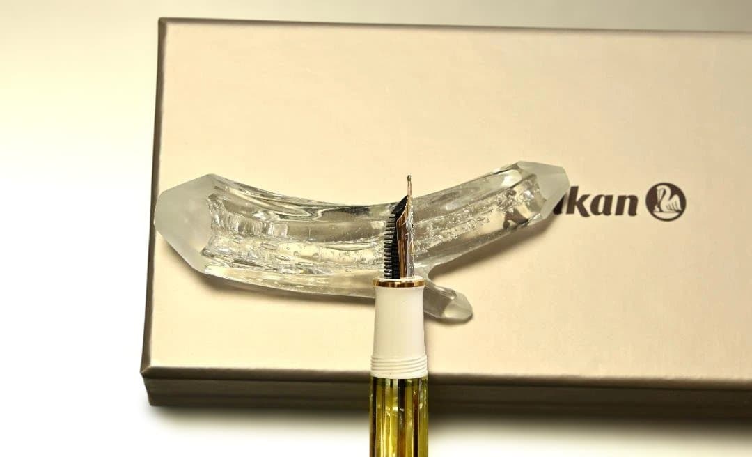 Pelikan 万年筆 スーベレーン 400　ホワイトトータス