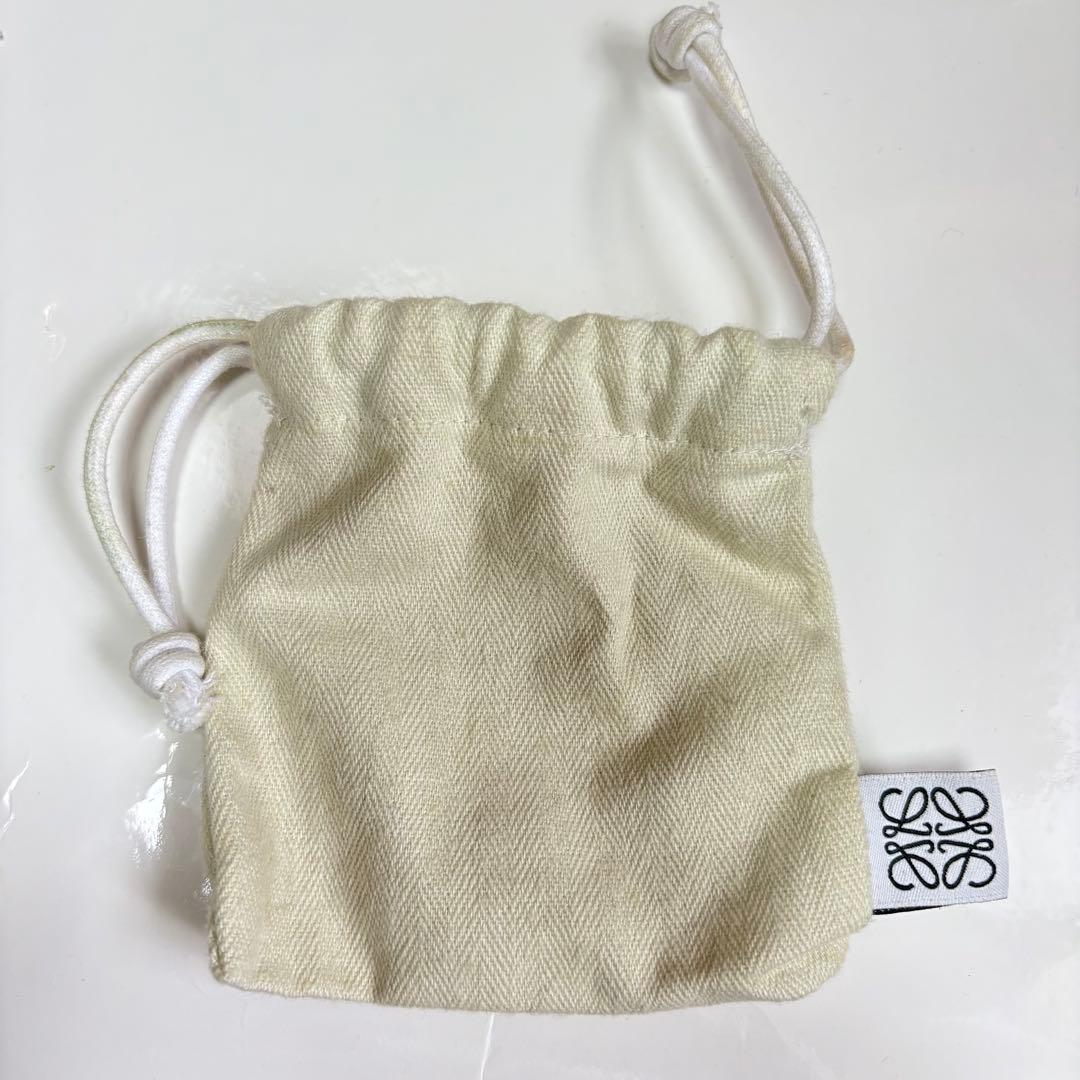 日曜日セール　LOEWE アナグラム　ブローチ　ゴールド