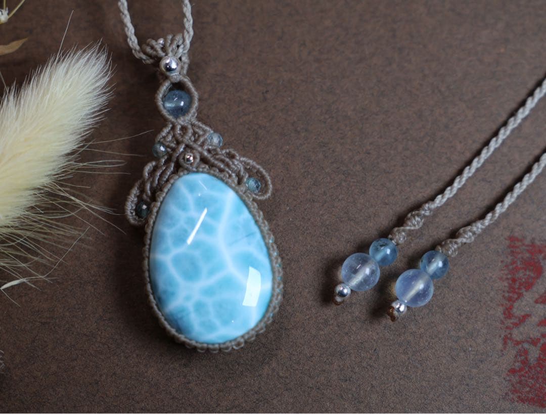 ラリマー　マクラメ　ネックレス