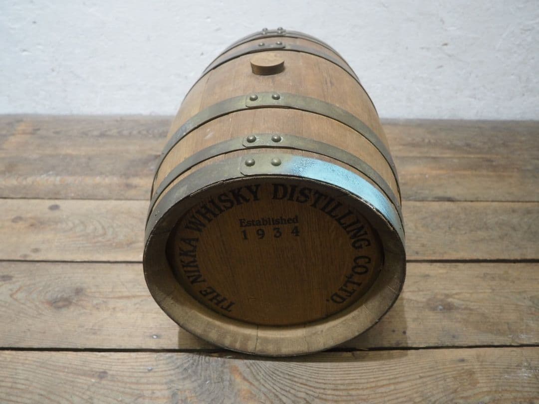 1240 ヴィンテージ　ウィスキー樽のオブジェ　ニッカ　レトロ　バー　パブ　蛇口