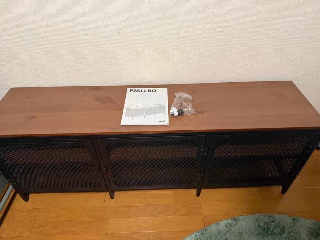 【美品】IKEA FJÄLLBO フィエルボ　テレビ台　テレビボード