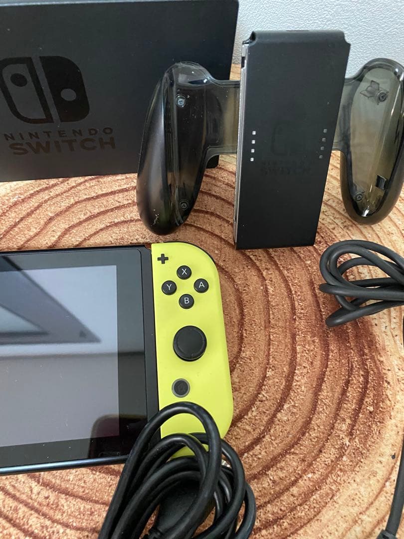Nintendo Switch ニンテンドースイッチ本体YEL 箱無し