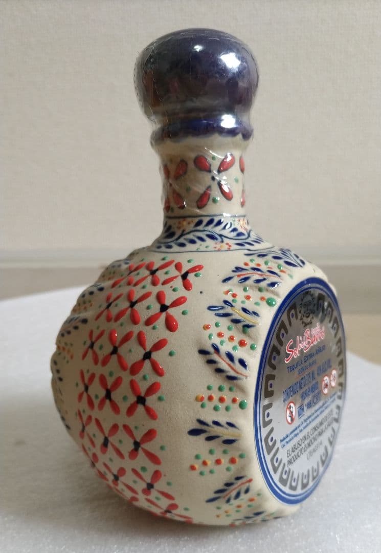 テキーラアネホ セルビン焼 ボトル ショットグラス4つ