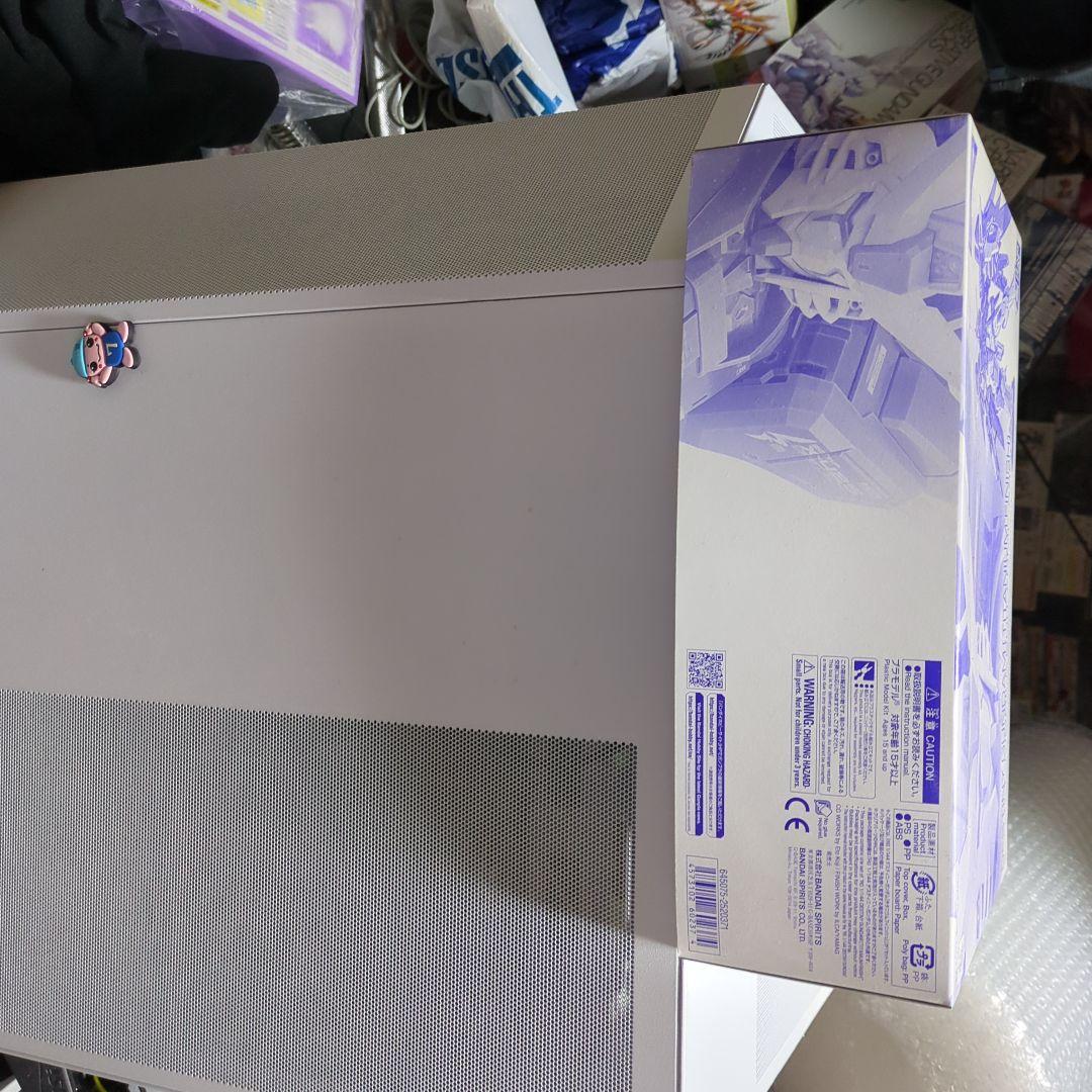 RG デスティニーガンダムチタニウムフィニッシュと光の翼セット