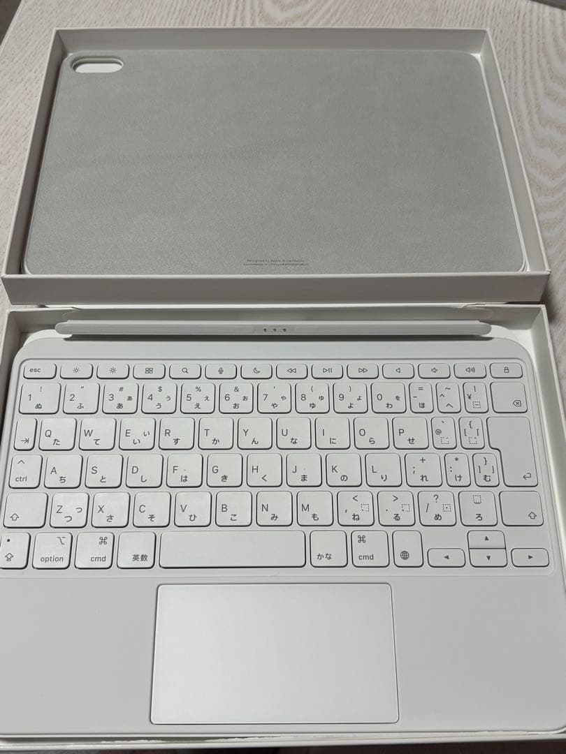 iPad(A16用) Magic Keyboard Folio❤︎