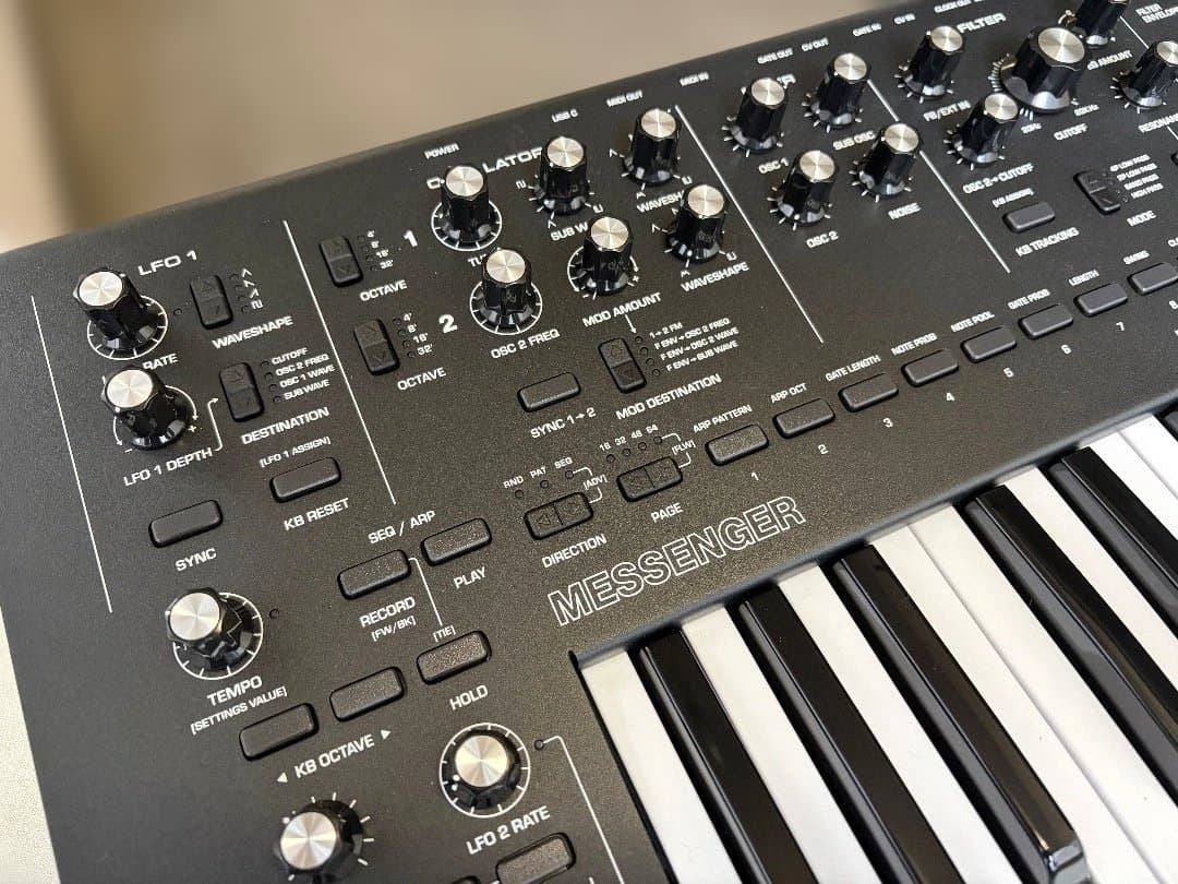 【ほぼ未使用】moog MESSENGER 32鍵 アナログシンセサイザー