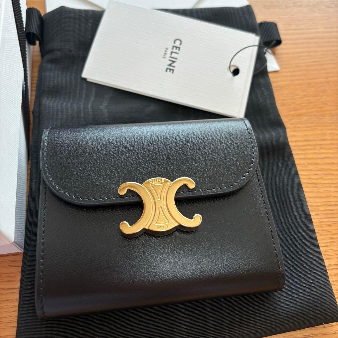 CELINE トリオンフ 三つ折り財布