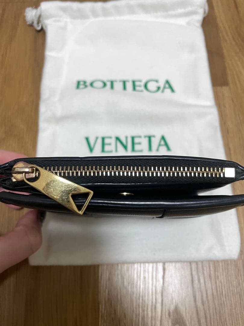 BOTTEGA ボッテガ　二つ折り財布