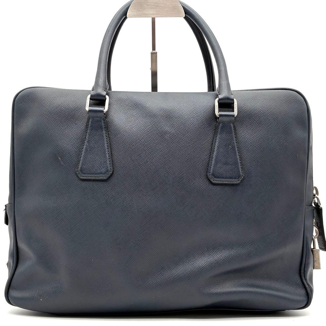 美品 プラダ ビジネスバッグ サフィアーノレザー 三角ロゴ A4可 ネイビー