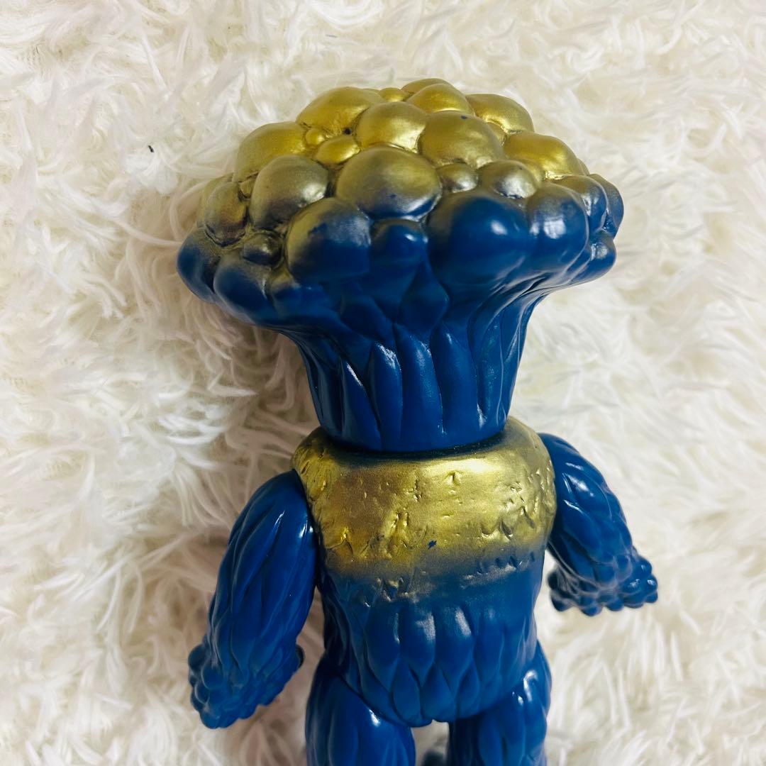 マーミット ビニールパラダイス マタンゴ 限定版 青成型 金&銀 ソフビ M1号