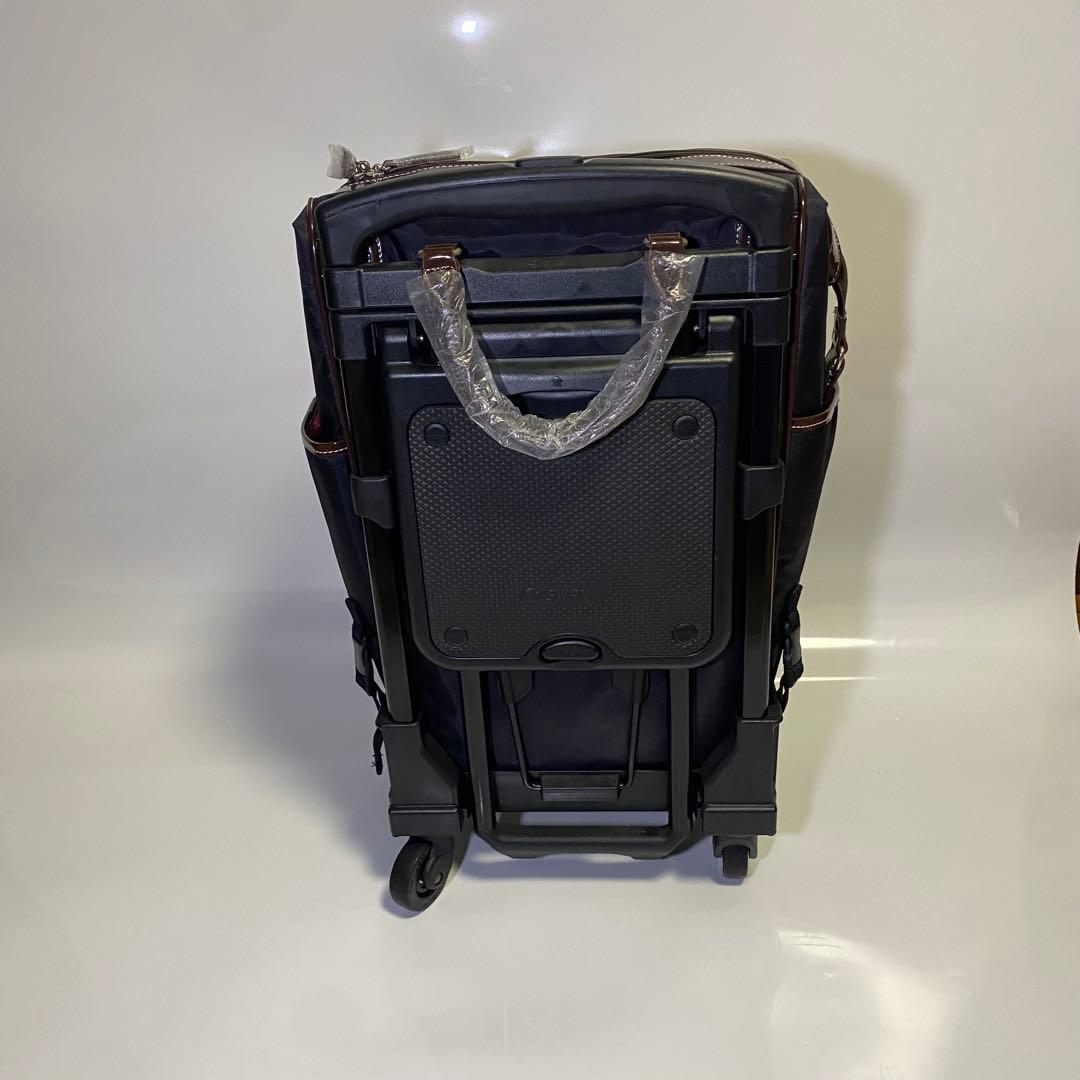 新品・未使用✨スワニー　ルーマII　キャリーバッグ　座面付き　4輪キャスター