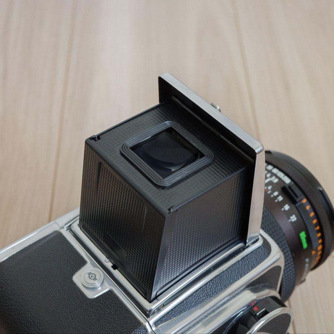 フィルムカメラ 500C/M + Planar T* CF 80mm F2.8