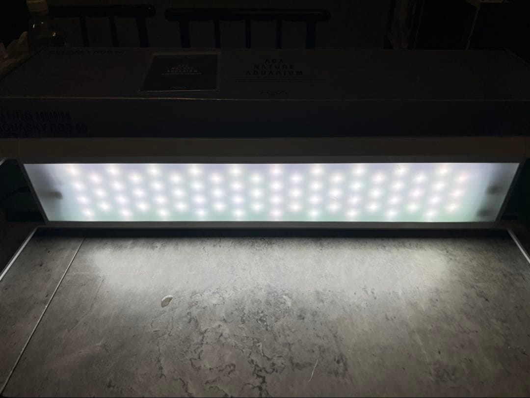 ADA AQUASKY RGB 60 LEDライト シルバー