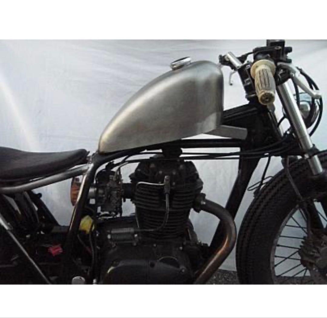 250tr スポーツスタータンク　ボルトオン　部品屋K&W 定価55000円