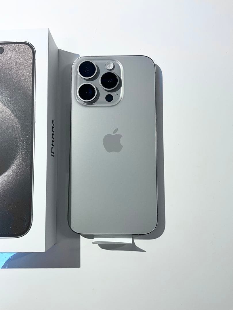 美品 iPhone 15Pro 256GB AppleCare付(10/31まで