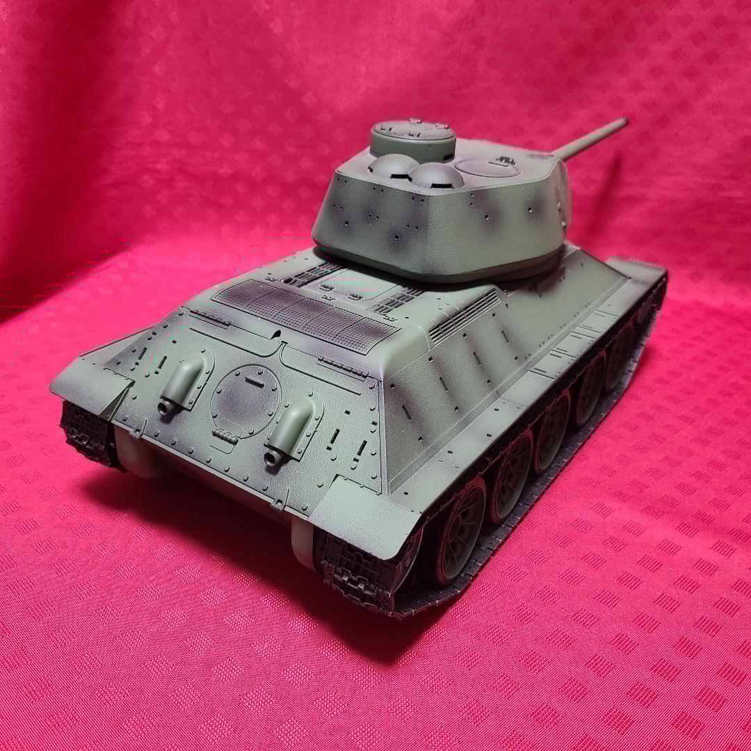 【ジャンク】 ヘンロン RUSSIAN ARMY TANK T-34/85