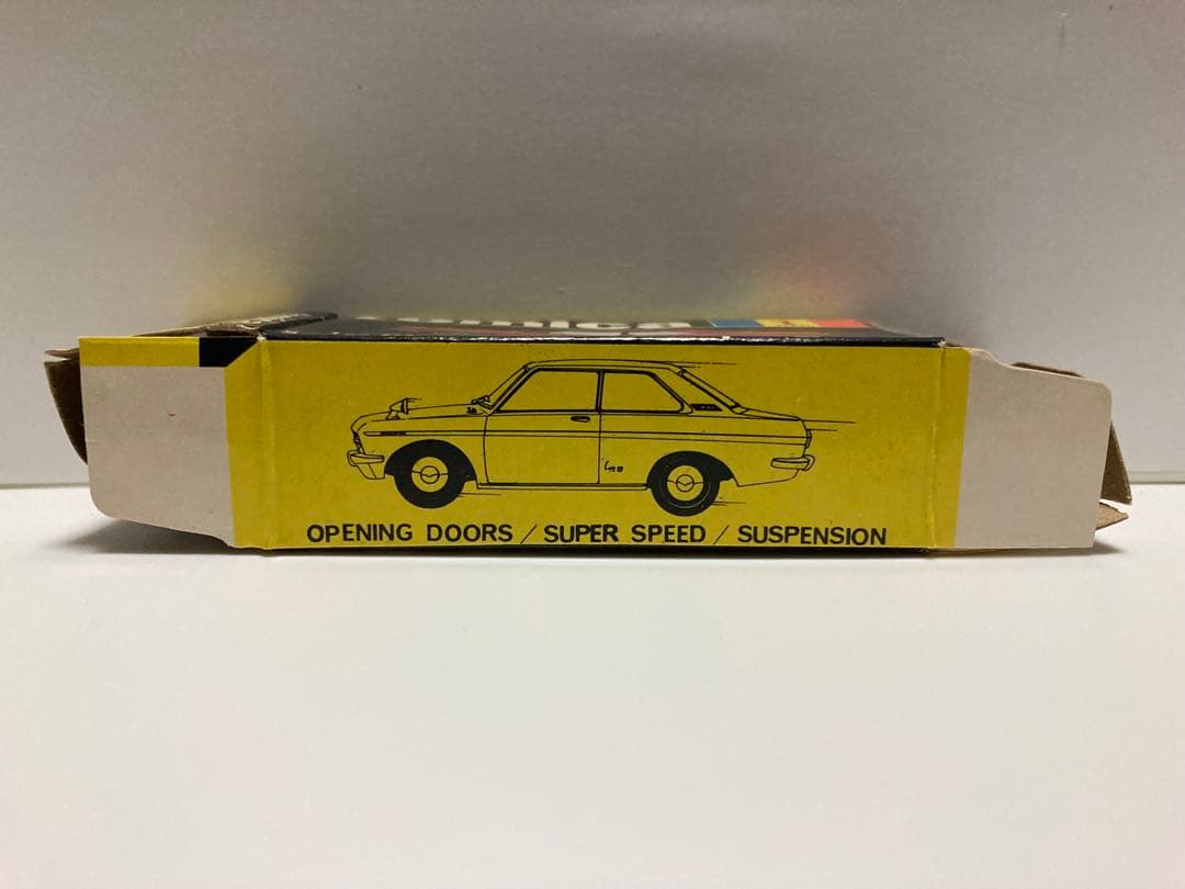 トミカ　No.1 黒箱　日本製　ニッサン　ブルーバードSSSクーペ　1Aホイール