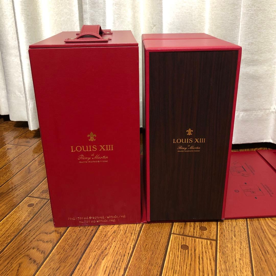 希少 レミーマルタン ルイ13世 空瓶 バカラ クリスタルボトル 観音開き