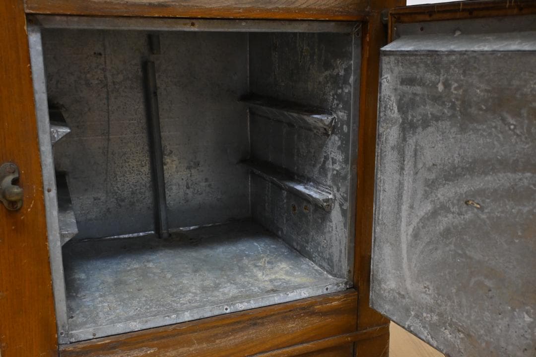 【昭和レトロ】氷式 冷蔵庫・アイスボックス・氷で冷やすタイプ(良品・静岡受取OK