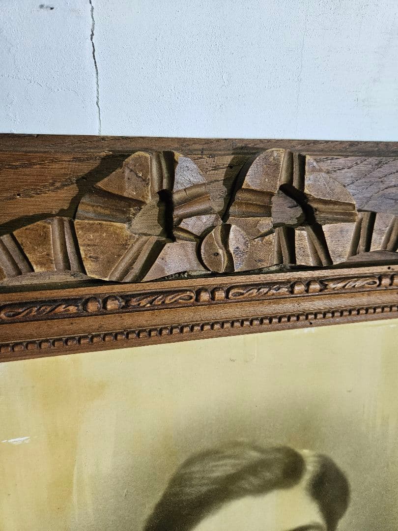 フランスアンティーク 木彫りの額 リボン 彫刻 レリーフ ウッドフレーム 壁掛け