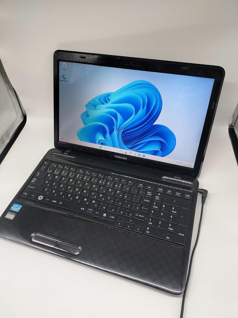 【東芝】爆速 Corei7/新品SSD128GB ノートパソコン A11