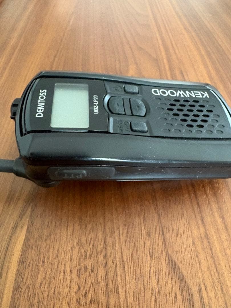 【トランシーバー】KENWOOD UBZ-LP20と充電器他セット　おまけ付き