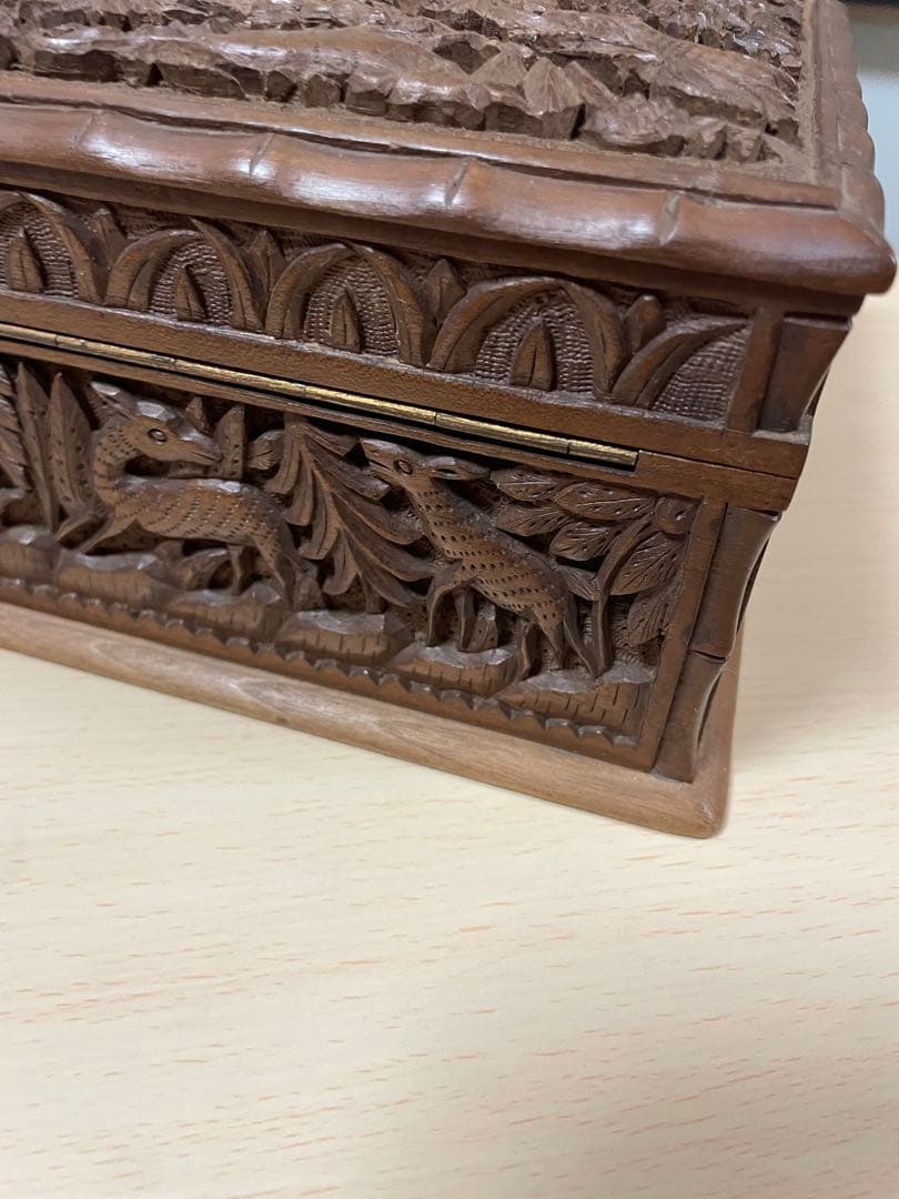 インド　アニマル　動物　カシミールヤギ　伝統工芸品　木製彫刻　ジュエルボックス