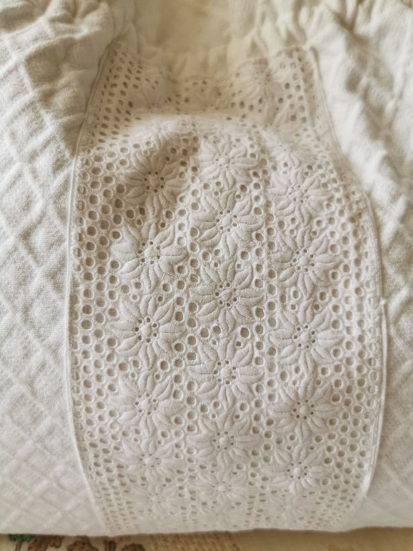 ヴィンテージ ピケドプロヴァンス ガロン花レース刺繍 菱模様織ふっくらラージ巾着