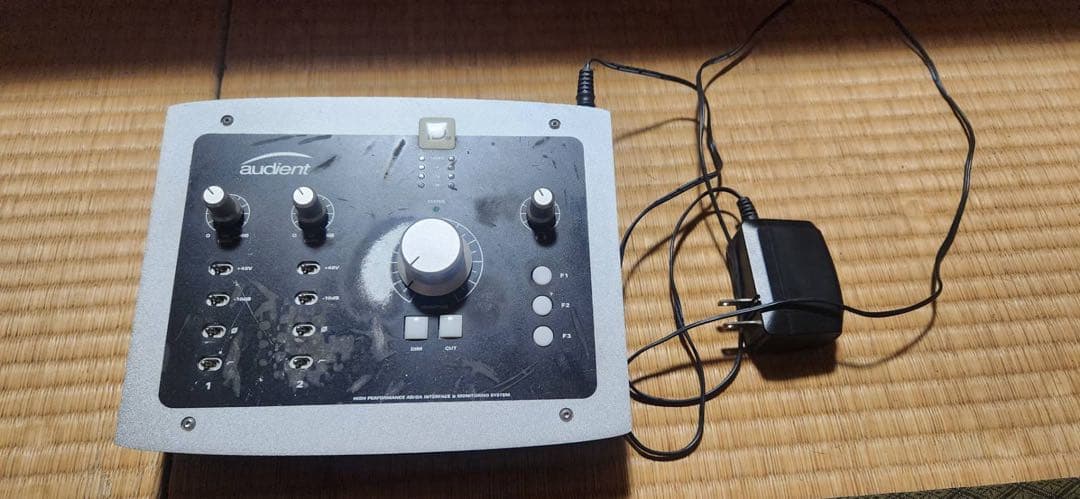 audient iD22 オーディオインターフェイス