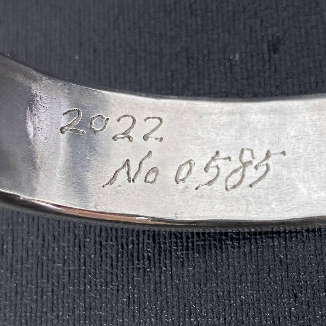 BIG HAND シルバー ネイティブ オーバーレイ スタンプワーク バングル