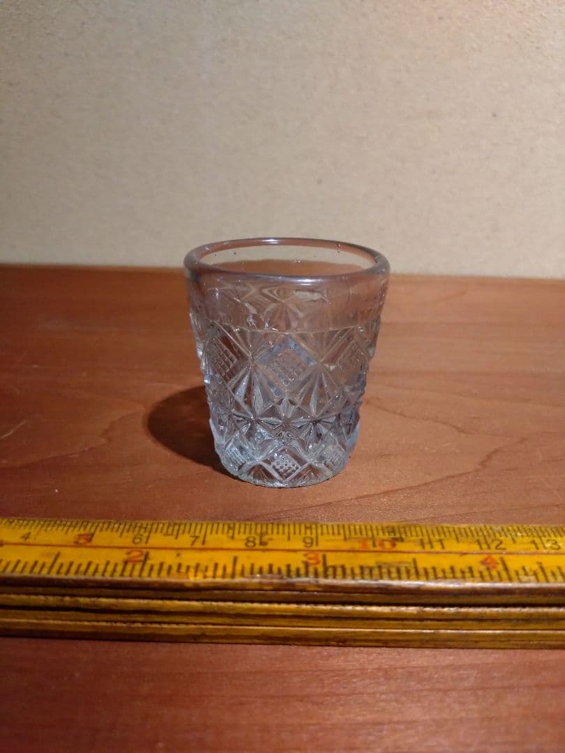 魚子紋  プレスガラス盃 （透明）