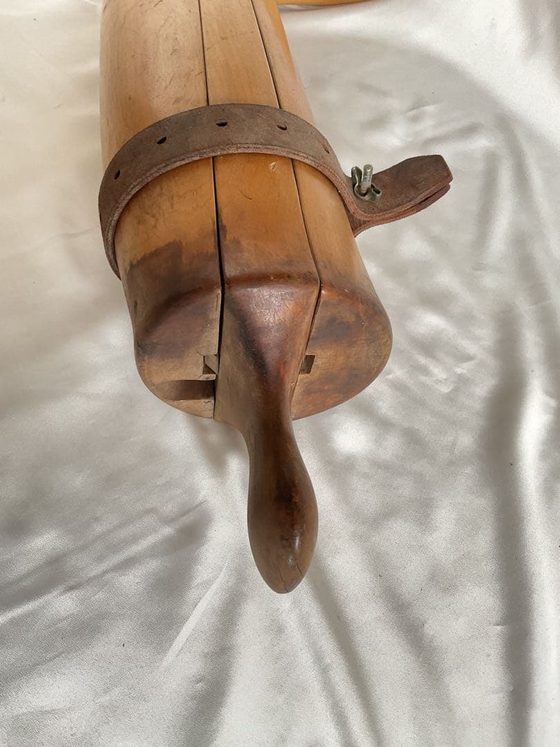 希少！古い木製「ブーツ・キーパー/」ストレッチャー」左足用