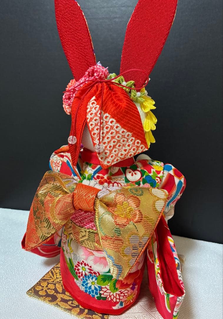 【うさぎの創作人形】耳長うさぎ　ちりめん細工　縮緬細工　うさぎの置物　和風うさぎ