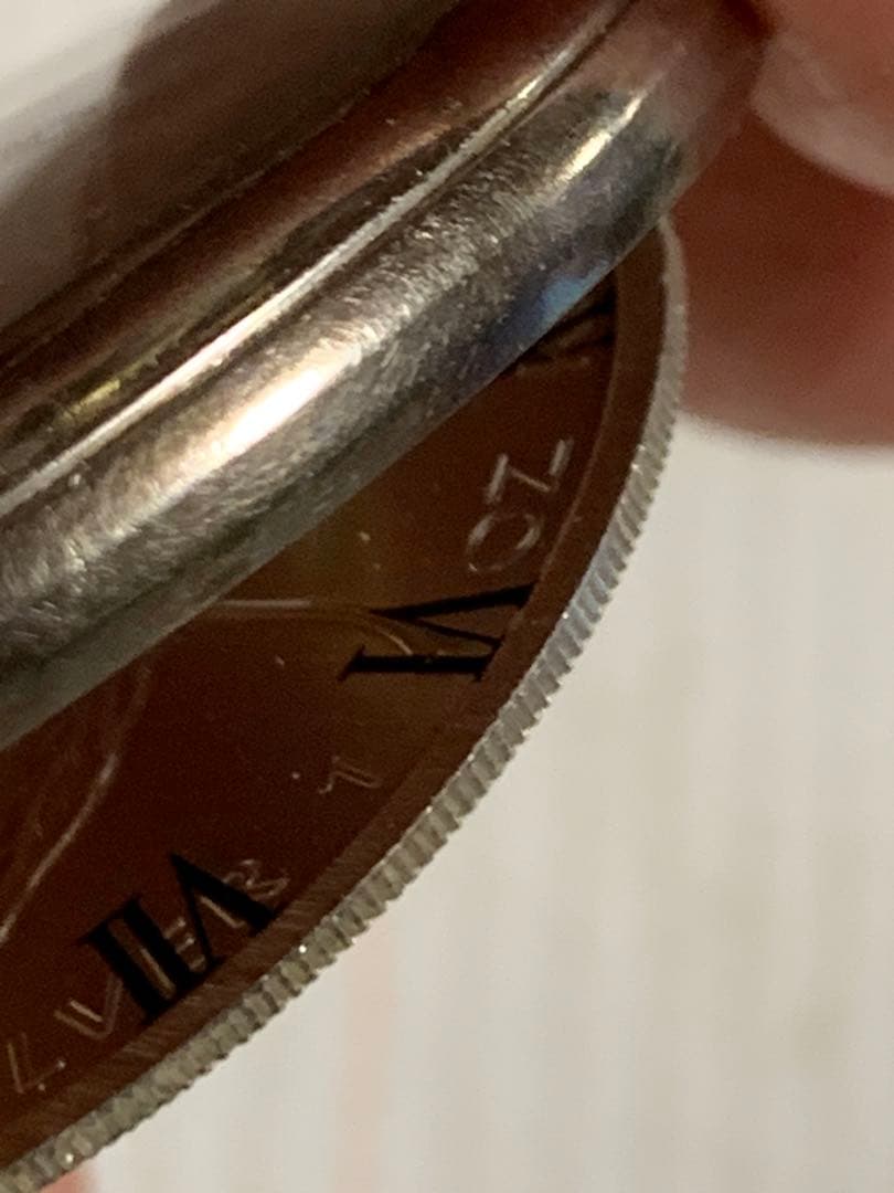 　メイプルリーフ銀貨　懐中時計　 重さ５４.5g　時計不動品かも
