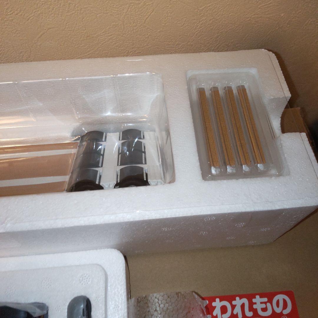 UDトラックス クオンj 中底床重量物運搬トレーラー　1/43