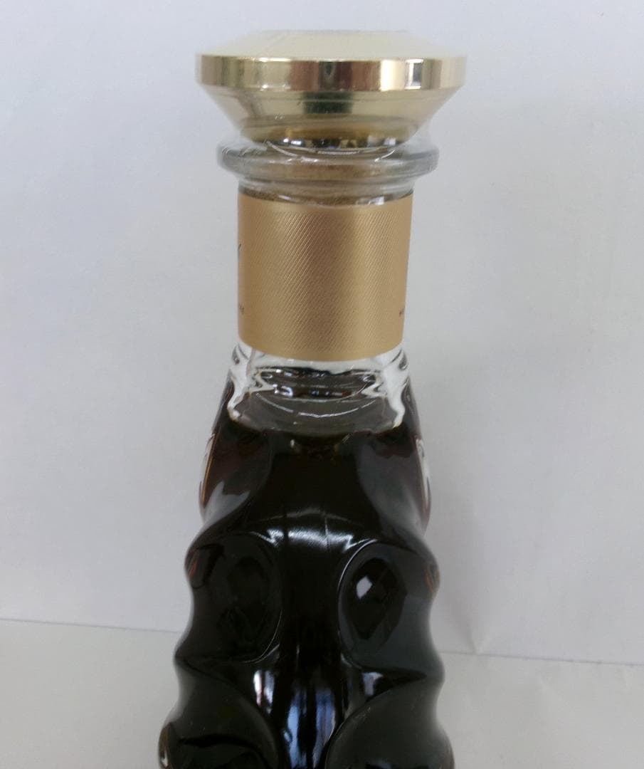 700ｍL・レミーマルタンXO（RS421）