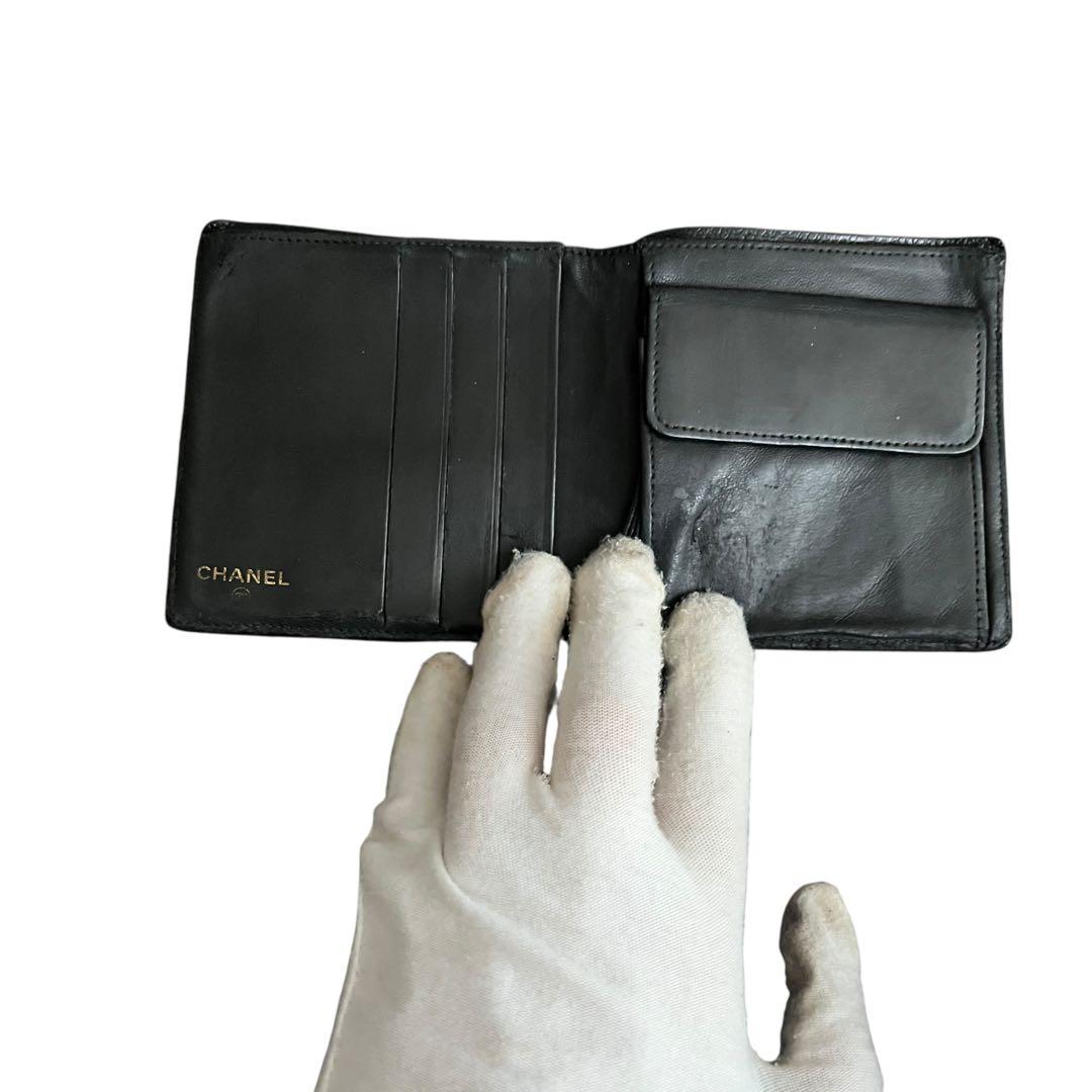 希少 外見美品級 CHANEL キャビアスキン 二つ折り財布 ブラック