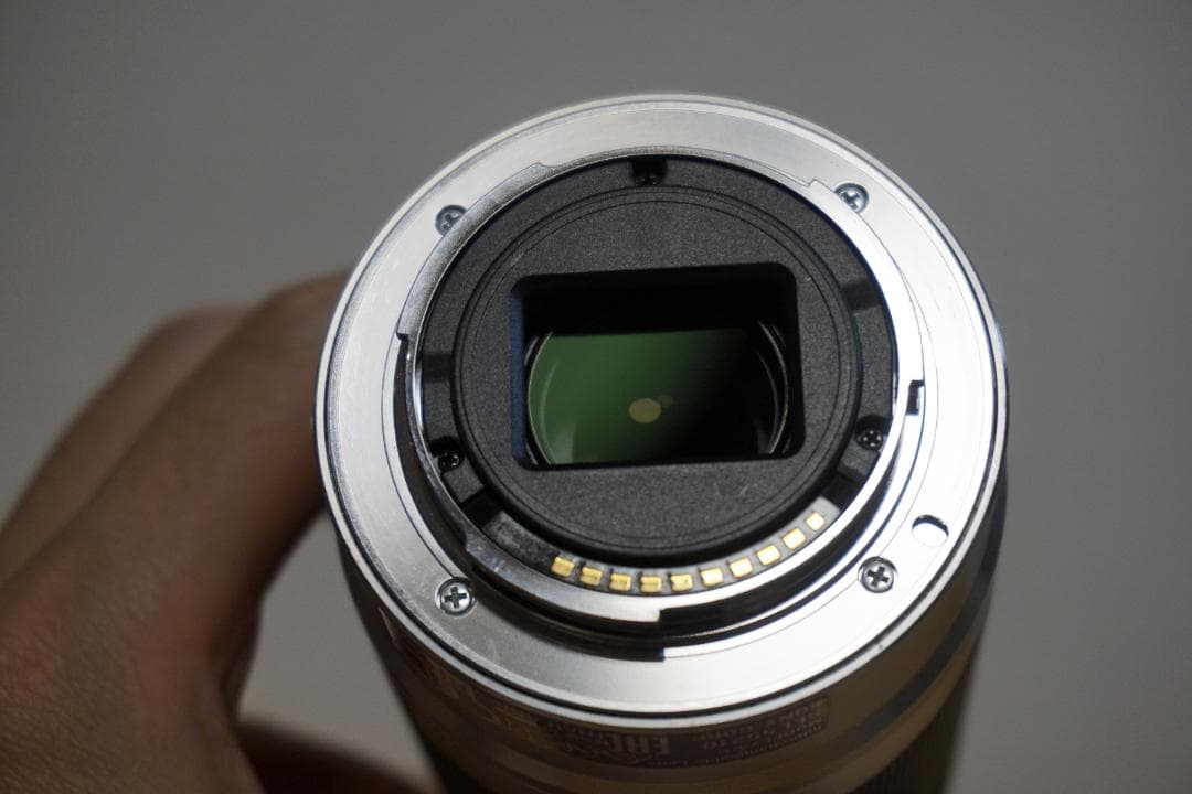 SONY E 55-210mm F4.5-6.3 OSS ズームレンズ