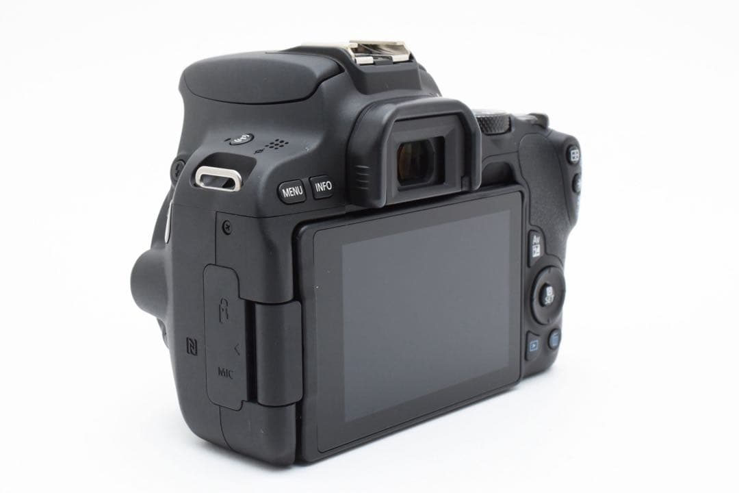 canon kiss x9 標準レンズセットCanon EF 35-70mm