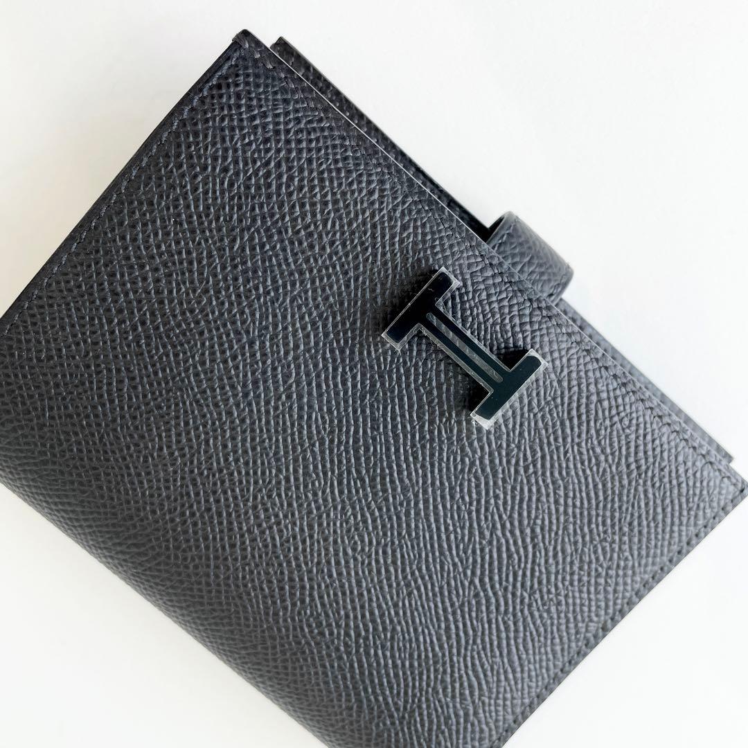 【新品】希少 エルメス ベアンコンパクト モノクローム 黒/黒