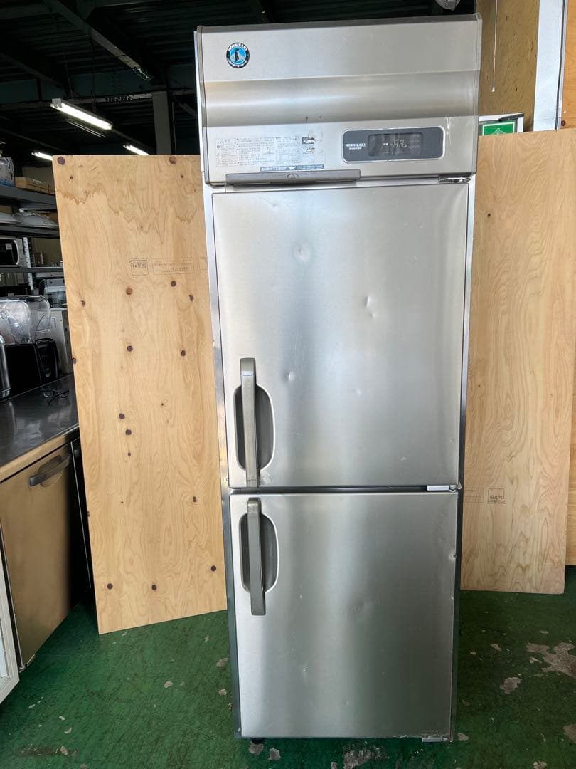 2019年ホシザキ縦型冷蔵庫 625x800x1890